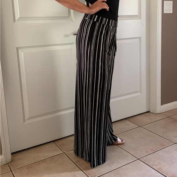 NWOT BLACK LABEL by CHICO’S Pleat-Front Striped Pants - Picture 6 of 17